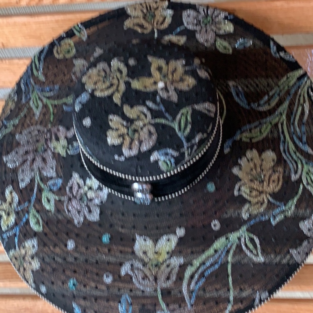 Hat for the Kentucky Derby party